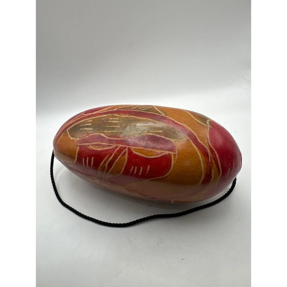 Hand  Carved Gourd Musical  VTG Ribbed MCM gourd percussion musical instrument‎